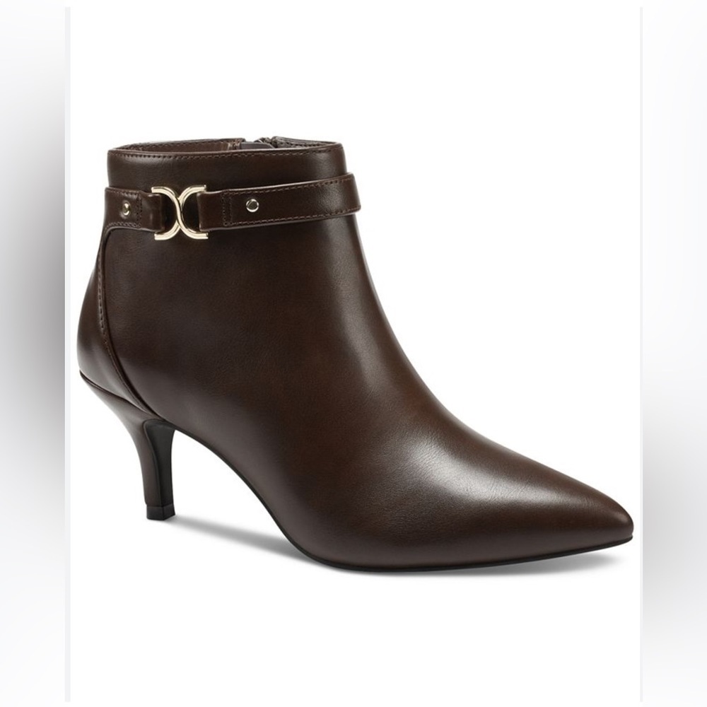 Ulyssa Dress Booties. Note Wrong Box